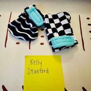 Lovevery High Contrast Mittens